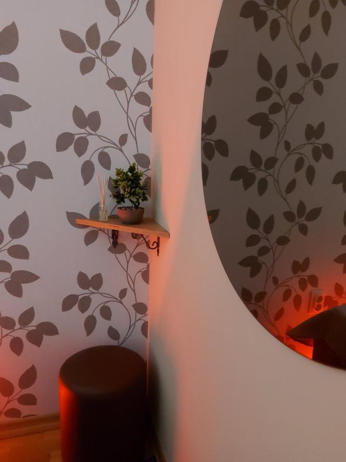 Apartman Espresso Sa Parkingom Sremska Mitrovica Buitenkant foto